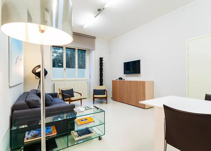 Brera Duomo - Luxury Design شقة