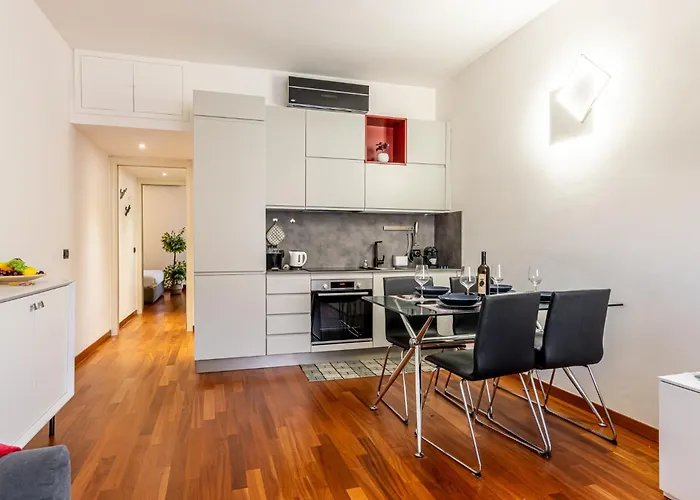 Niguarda Stylish Flat Near M5 아파트