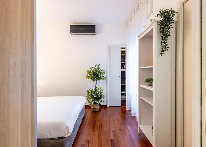 아파트 Niguarda Stylish Flat Near M5 *