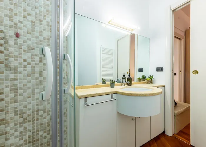 Niguarda Stylish Flat Near M5 아파트 *