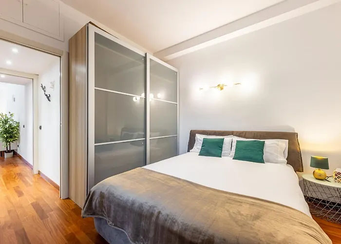 Niguarda Stylish Flat Near M5 아파트