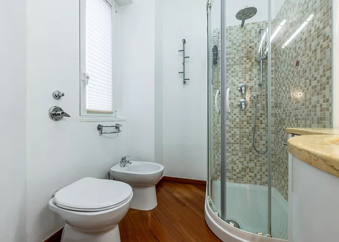 아파트 Niguarda Stylish Flat Near M5