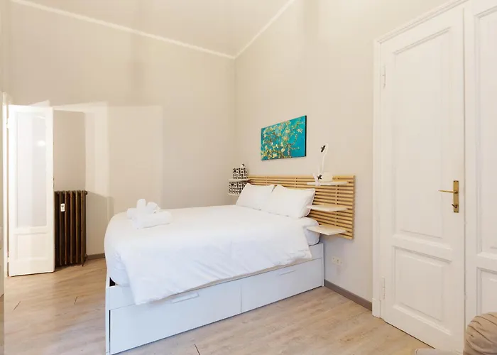 Isola - Ugo Bassi - Ampio Bilocale Moderno * ميلان