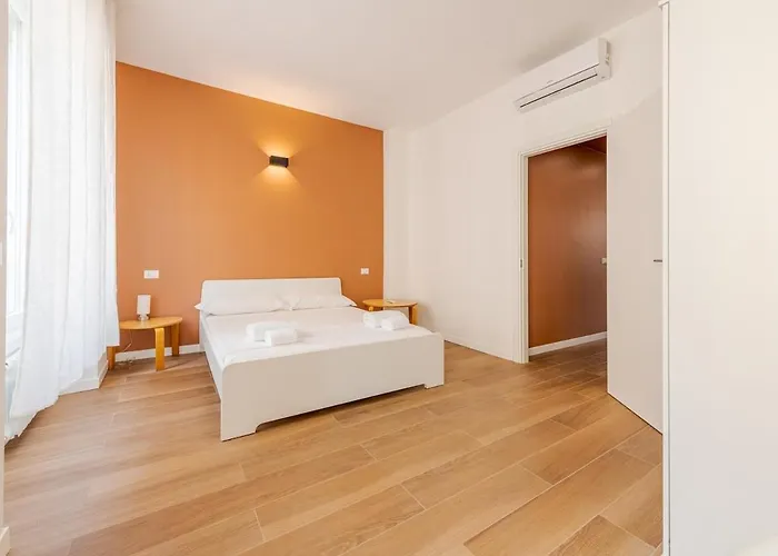 Costanza Luxury * ミラノ