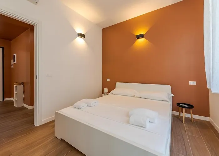 Costanza Luxury * ミラノ