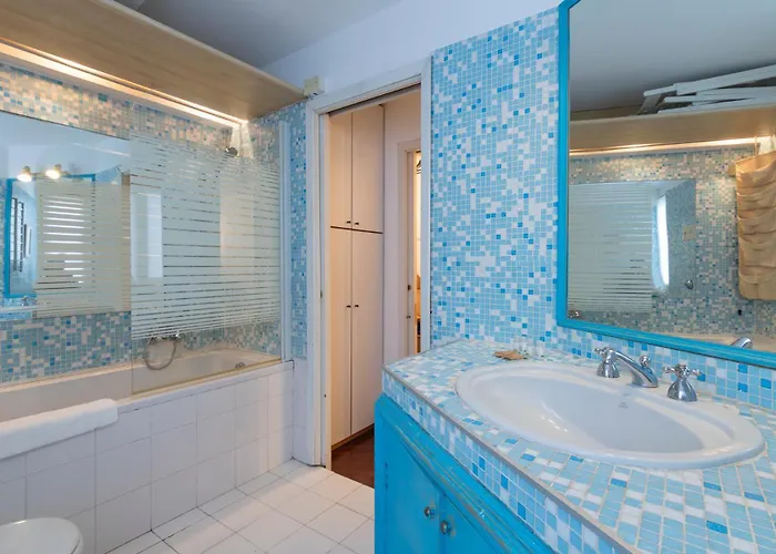 Xenia - Lovely In Corso Genova 10 Min From Duomo Milán