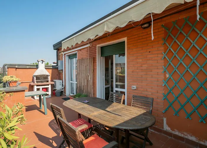 Xenia - Two-room With Terrace In Fondazione Prada Διαμέρισμα