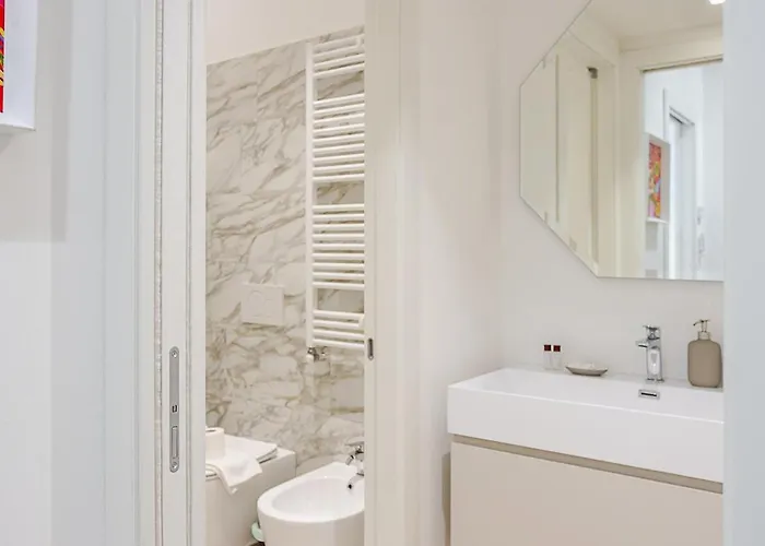 アパート Art-filled In Centro ミラノ