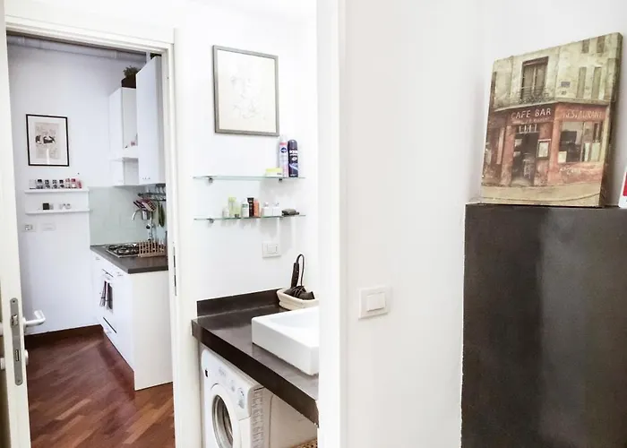 Cosy And Bright Flat In The Heart Of Porta Venezia *