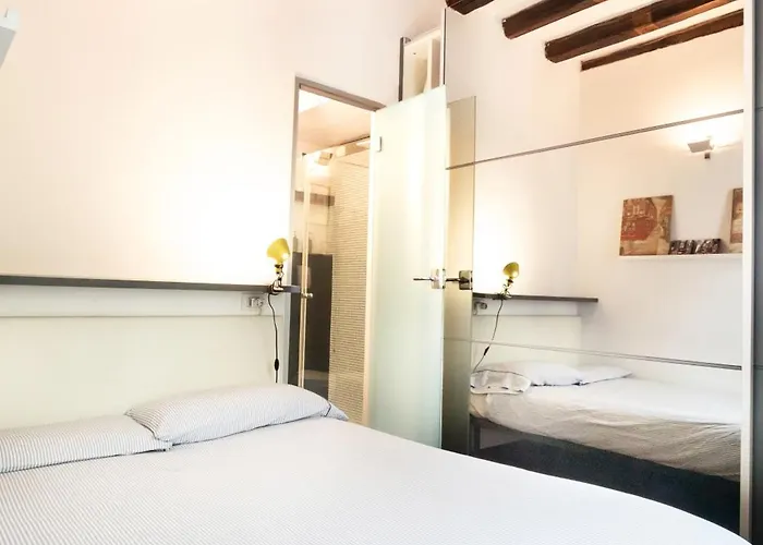 Cosy And Bright Flat In The Heart Of Porta Venezia Milán