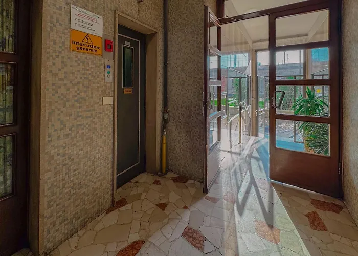 Spacious With Balcony And 2 Bathrooms By Host Hero Apartmán *