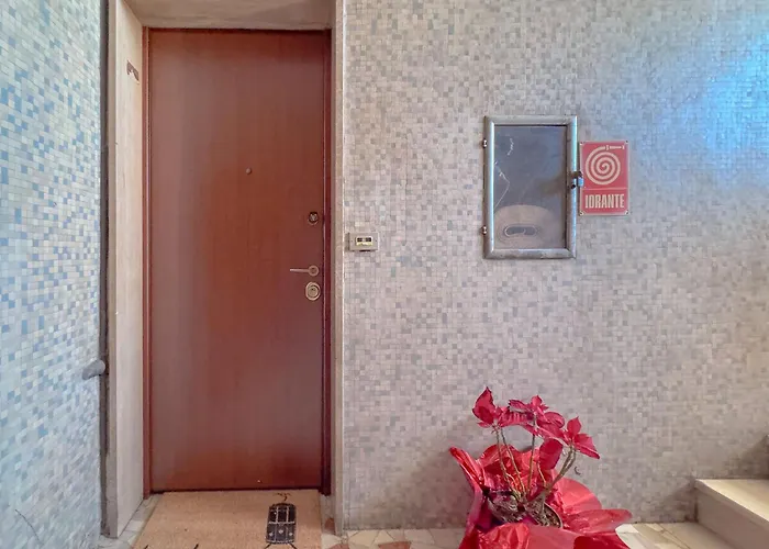 Spacious With Balcony And 2 Bathrooms By Host Hero Appartement *