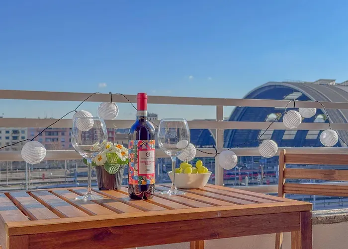 Spacious With Balcony And 2 Bathrooms By Host Hero Appartement *