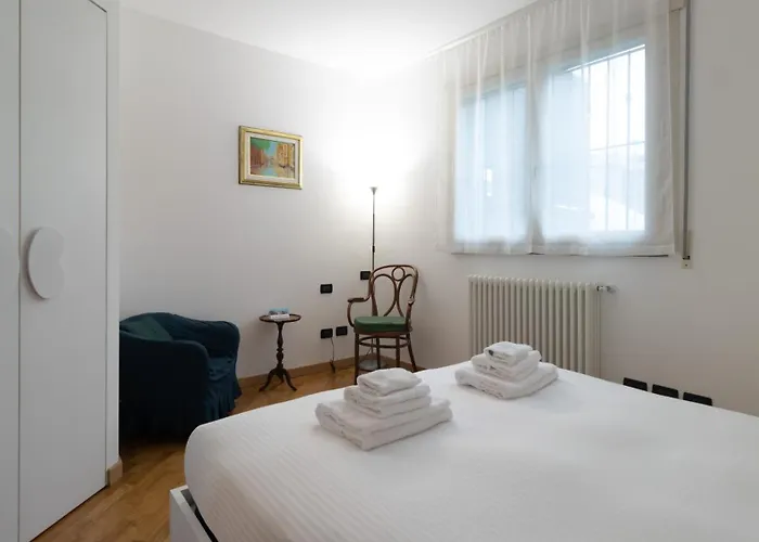 Italianway Easy - Ceroni 10 Apartment