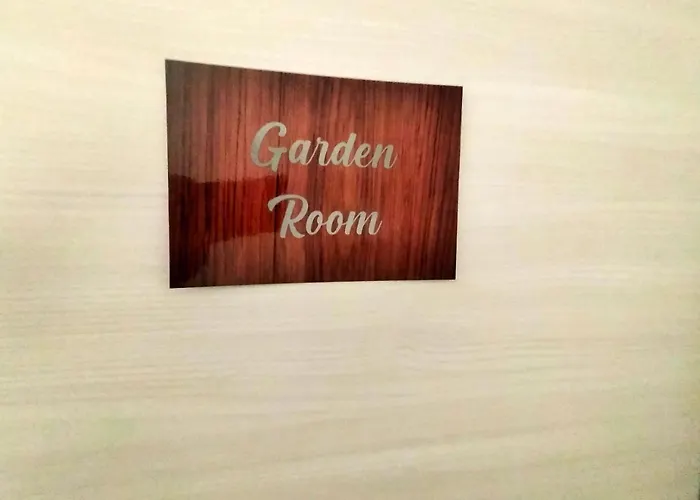 לינה וארוחת בוקר Garden Bicocca מילאנו