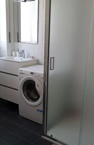 Isola Centro Bilocale Su 2 Livelli Free Wi-fi *