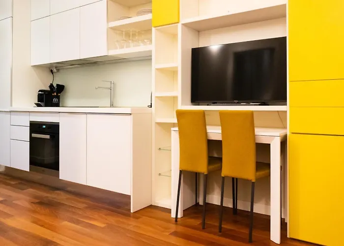 Luxury Flat - Wifi, Ac, Walk To Brera & Duomo * ميلان