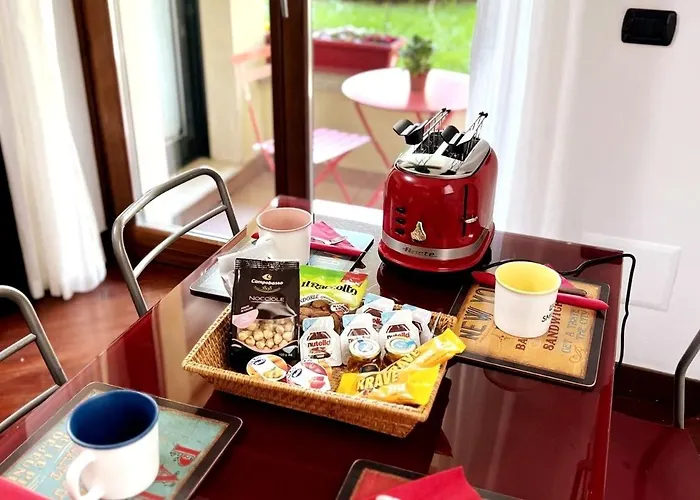 Daire Laura S Garden - Romantic Place And Private Parking Milano