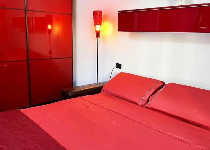 Daire Laura S Garden - Romantic Place And Private Parking Milano