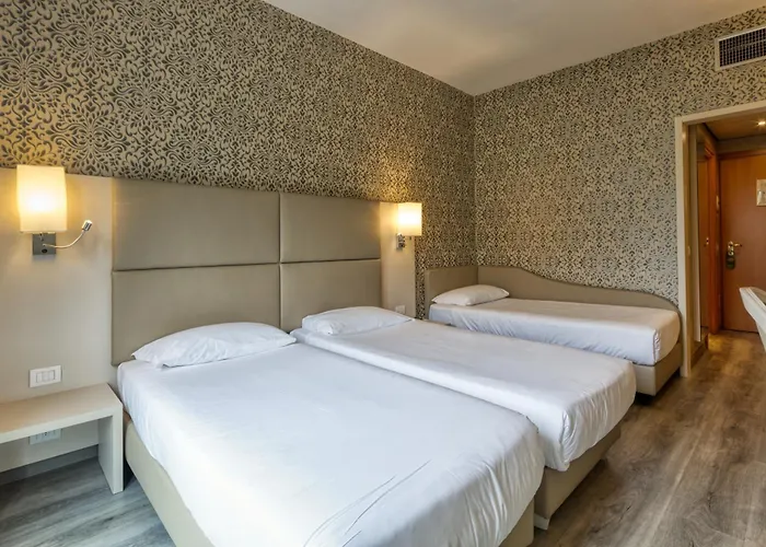 Nasco Hotel 4*