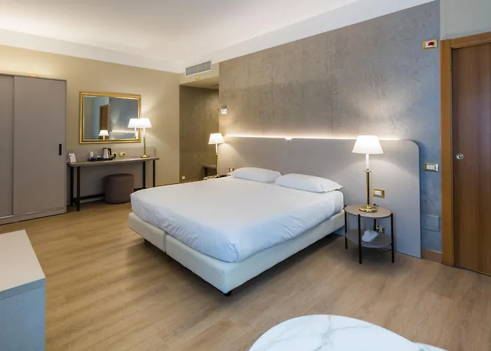 Hotel Nasco 4*