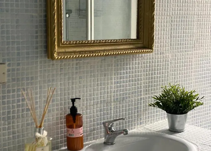 Exclusive Deluxe Between Duomo & San Siro *