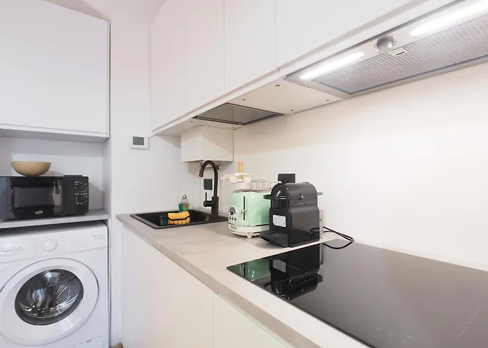 Arco Della Pace Charming Appartement