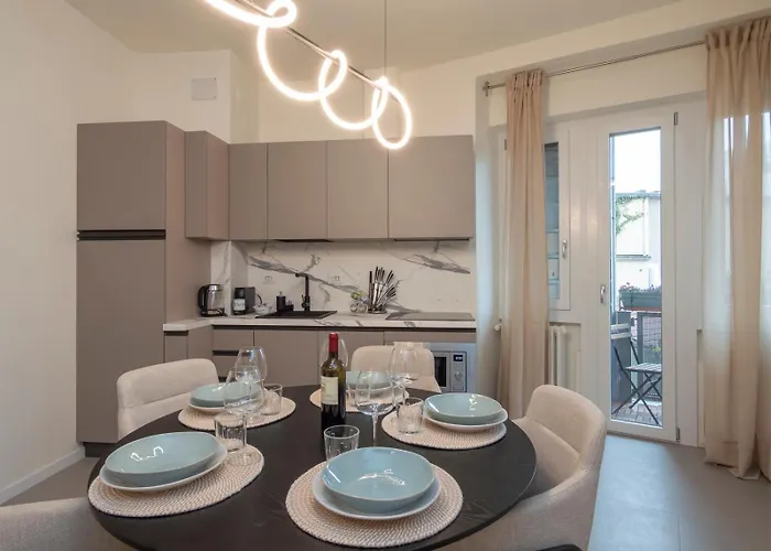 Apartment Spacious 2bdr With Balcony Arco-sempione Area, By Rentopolis *