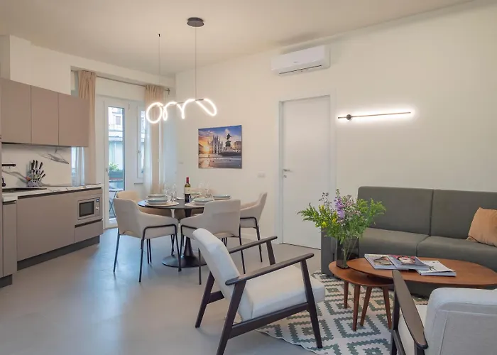 Spacious 2bdr With Balcony Arco-sempione Area, By Rentopolis Milano