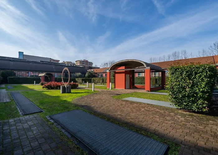 Lägenhet Red Lofty - Parcheggio Privato - 2 Fermate Da Rho Fiera, Mico E Bovisa *