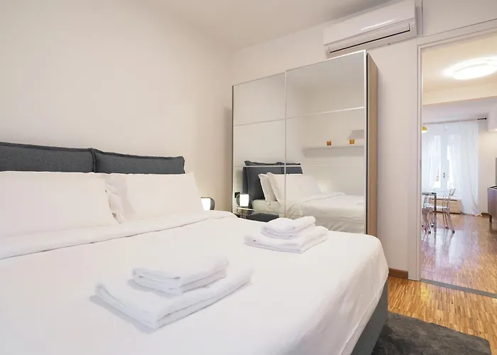 Arco Della Pace Charming Appartement *