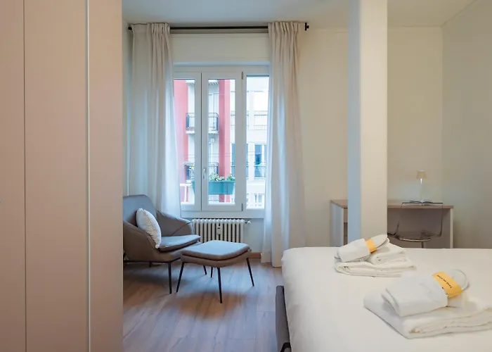 Spacious 2bdr With Balcony Arco-sempione Area, By Rentopolis Milano
