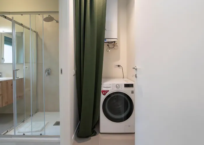 Spacious 2bdr With Balcony Arco-sempione Area, By Rentopolis Appartamento *