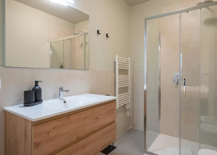 Spacious 2bdr With Balcony Arco-sempione Area, By Rentopolis *