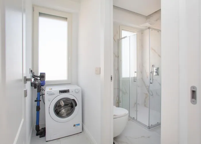 Fontana18 - Duomo View מילאנו