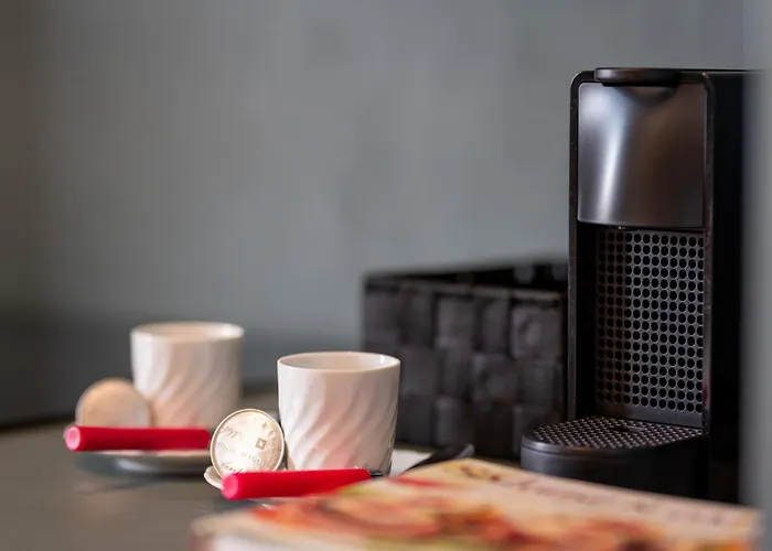 Apartmán Modern For 4 In Historical Building - Duomo View Milán