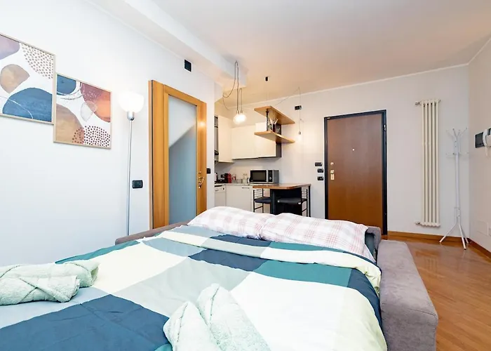 Cozy And Lovely - Center