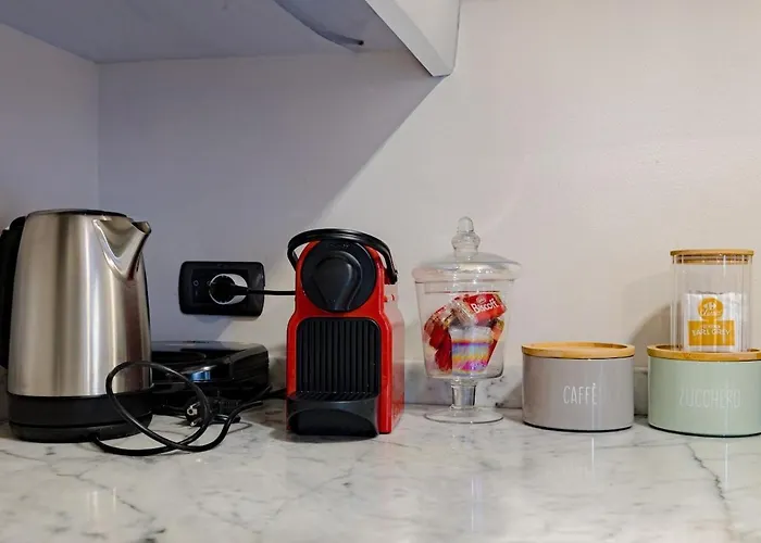 Cozy And Lovely - Center