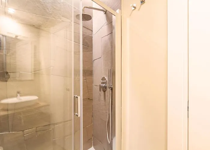 Apartment Duomo Stylish Double Near Metro