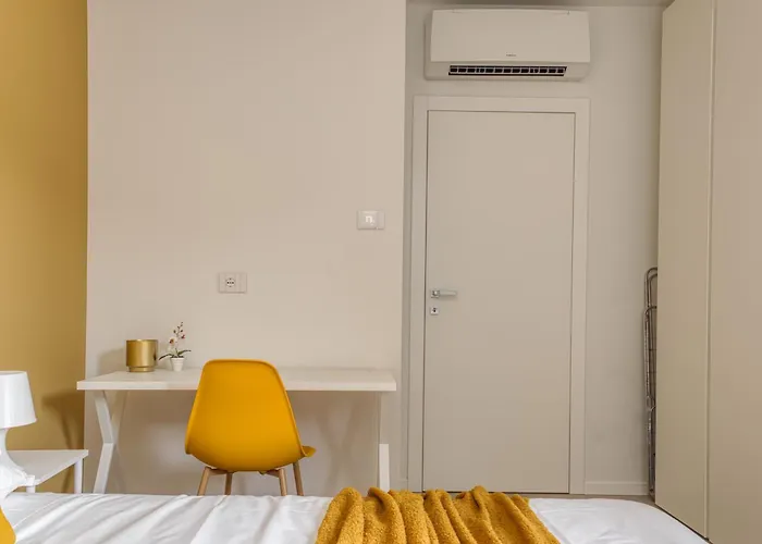 In Financial District 4 Pax 米兰