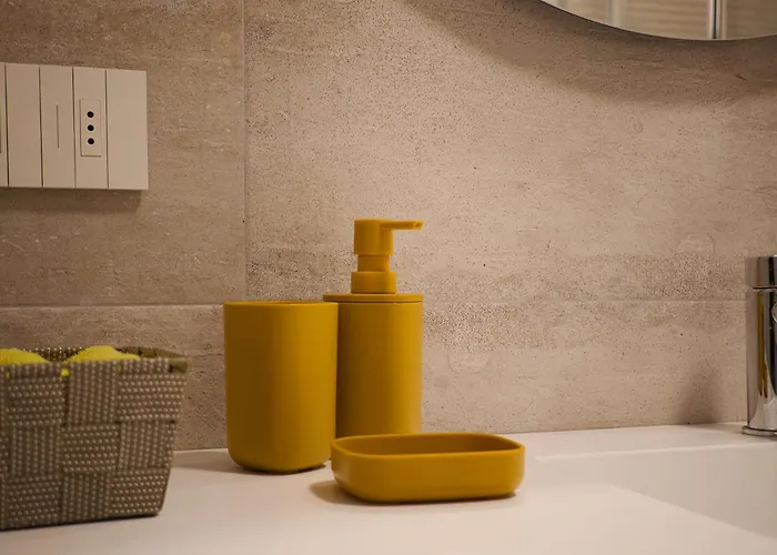 In Financial District 4 Pax