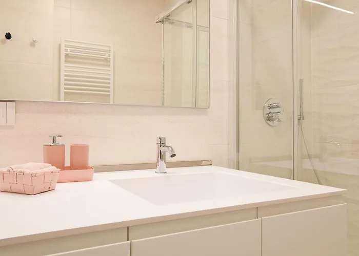 In Financial District 4 Pax 公寓