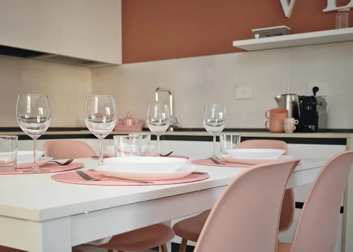 In Financial District 4 Pax *