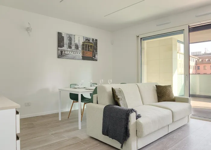 In Financial District 4 Pax