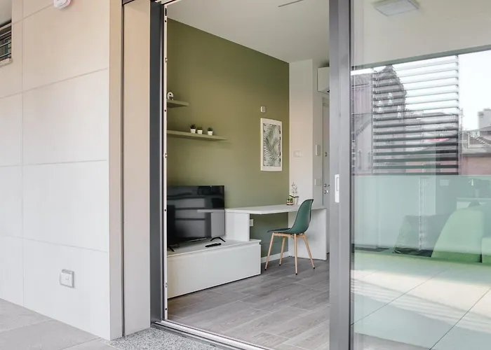 In Financial District 4 Pax 公寓