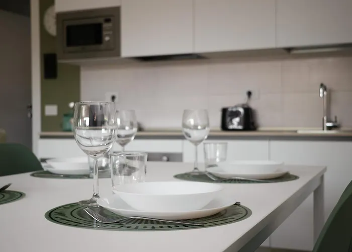 In Financial District 4 Pax 公寓 *