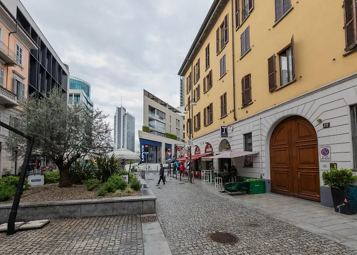 Corso Twelve * Milánó