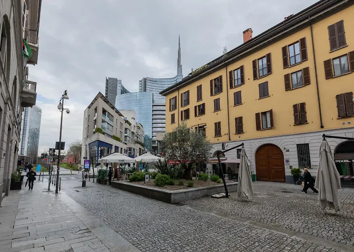 Corso Twelve * Milánó