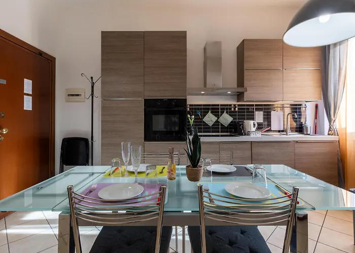 La Tana Di Mart - Zona Navigli - Vicino Metro 米兰