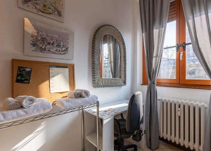 La Tana Di Mart - Zona Navigli - Vicino Metro * 米兰